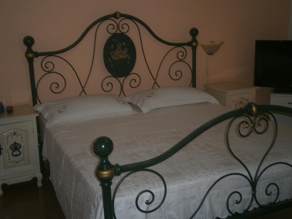 Pensione S. Antonio Ristorante Silvia Furci Siculo Chambre photo