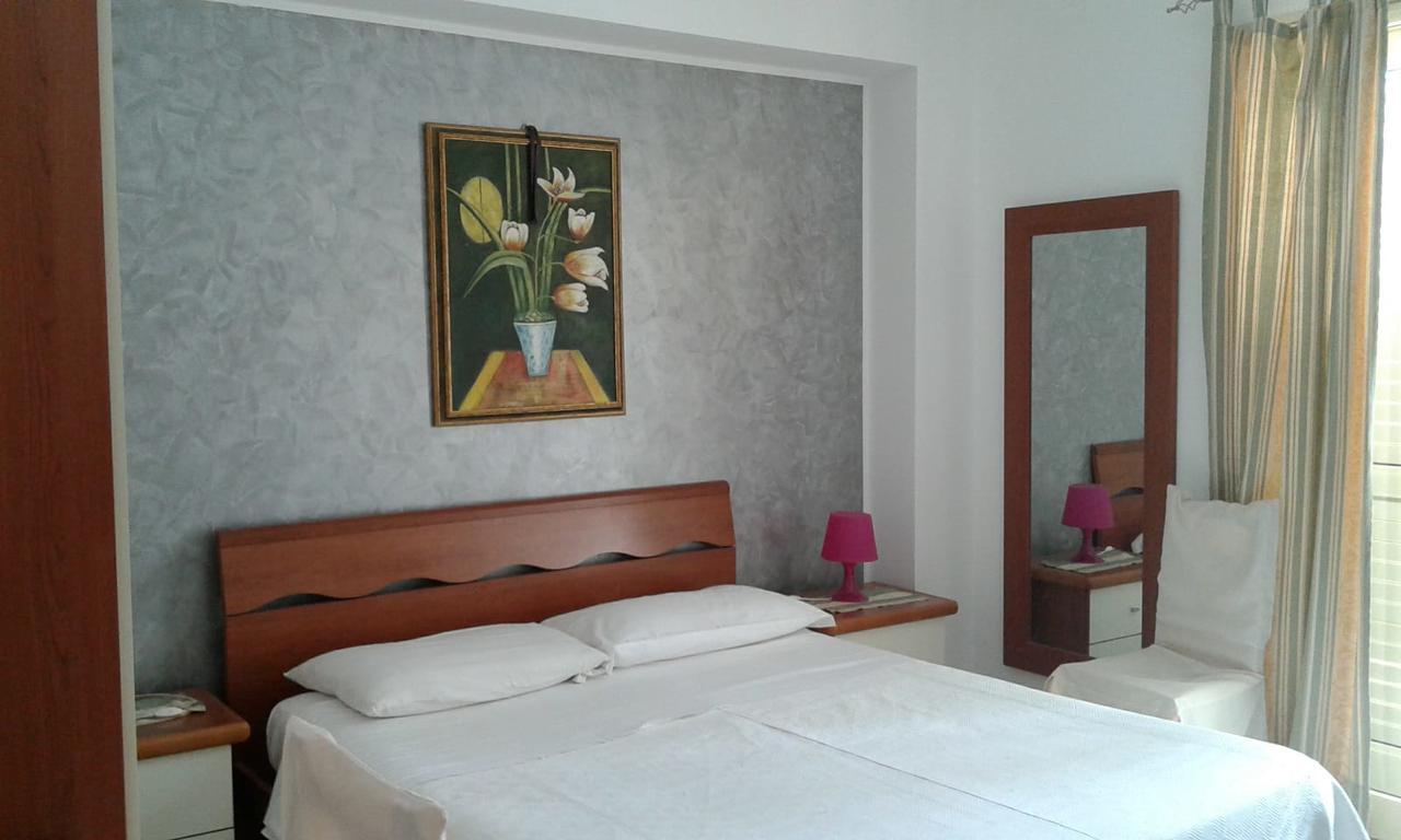 Pensione S. Antonio Ristorante Silvia Furci Siculo Extérieur photo