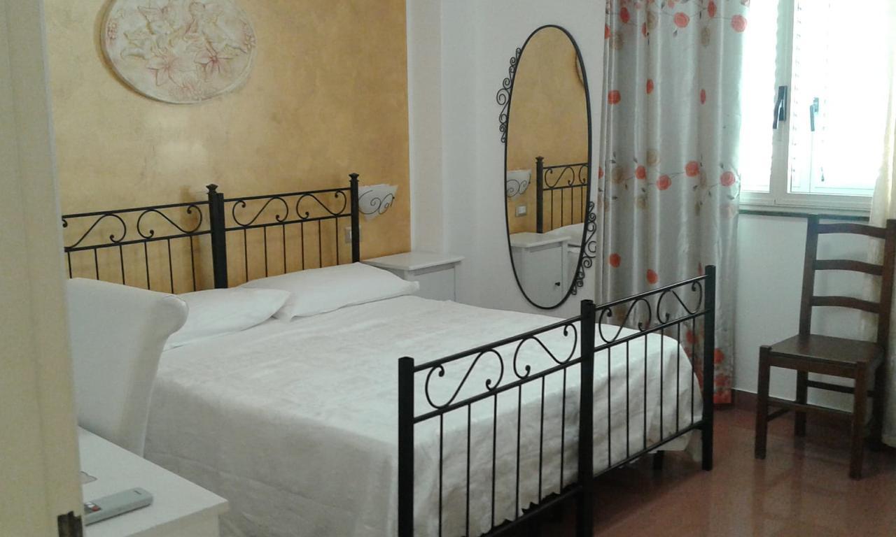 Pensione S. Antonio Ristorante Silvia Furci Siculo Extérieur photo